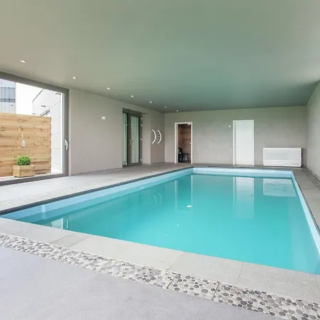 בית נופש Gorgeous Holiday With Indoor Pool In Tenneville Champlon